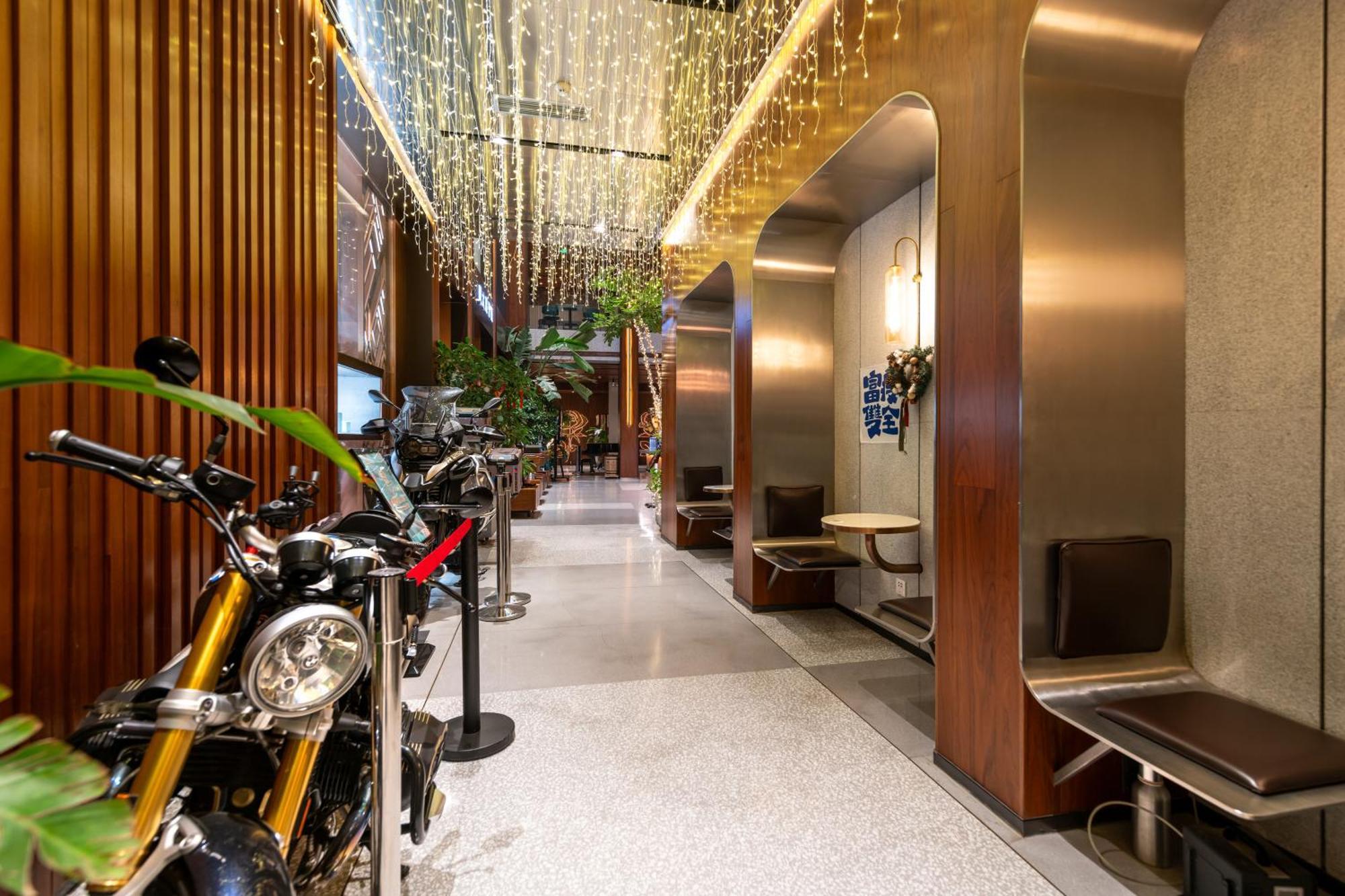 Hyatt Place Linyi People Square Екстер'єр фото